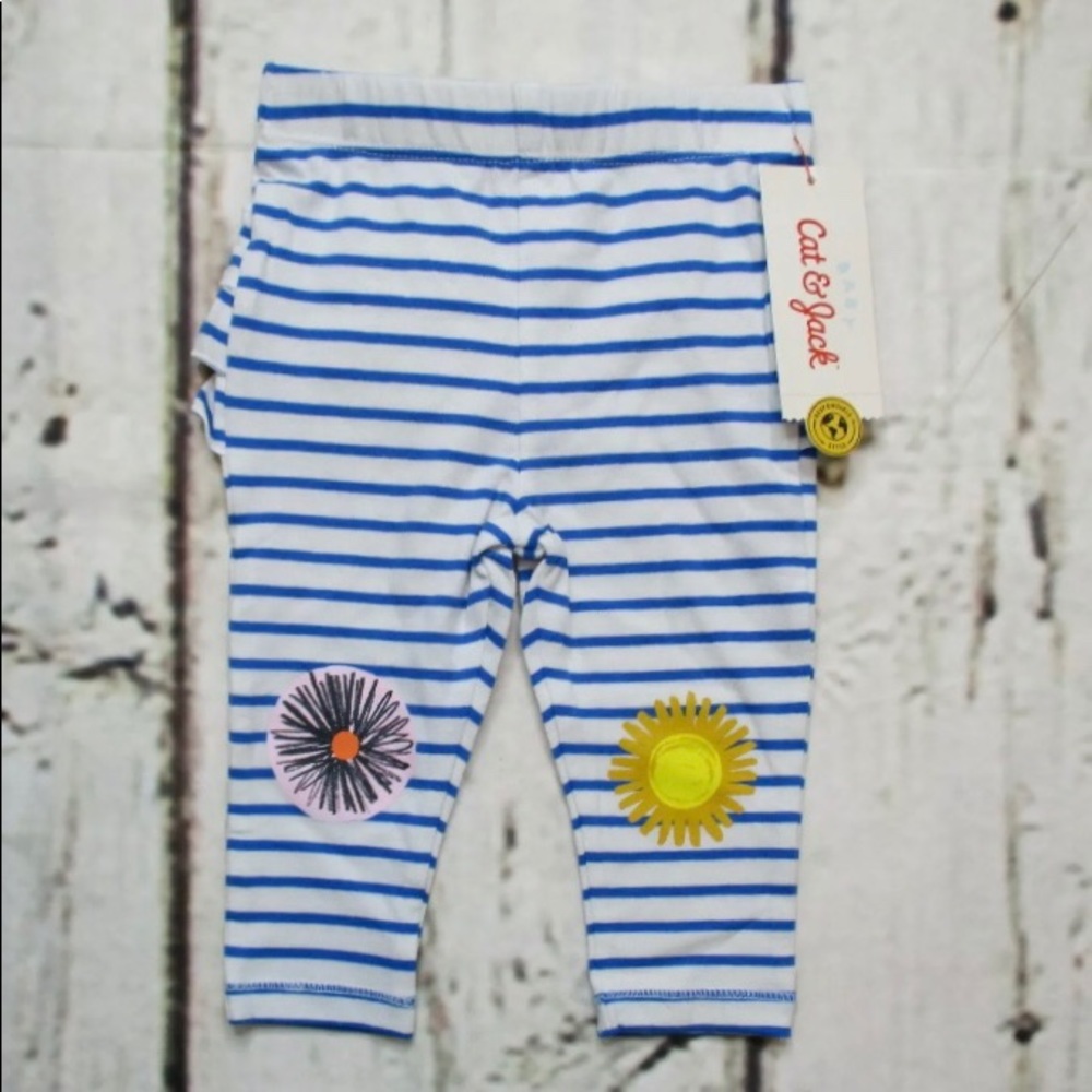 CAT & JACK- baby Girl Ruffle Butt Leggings.
